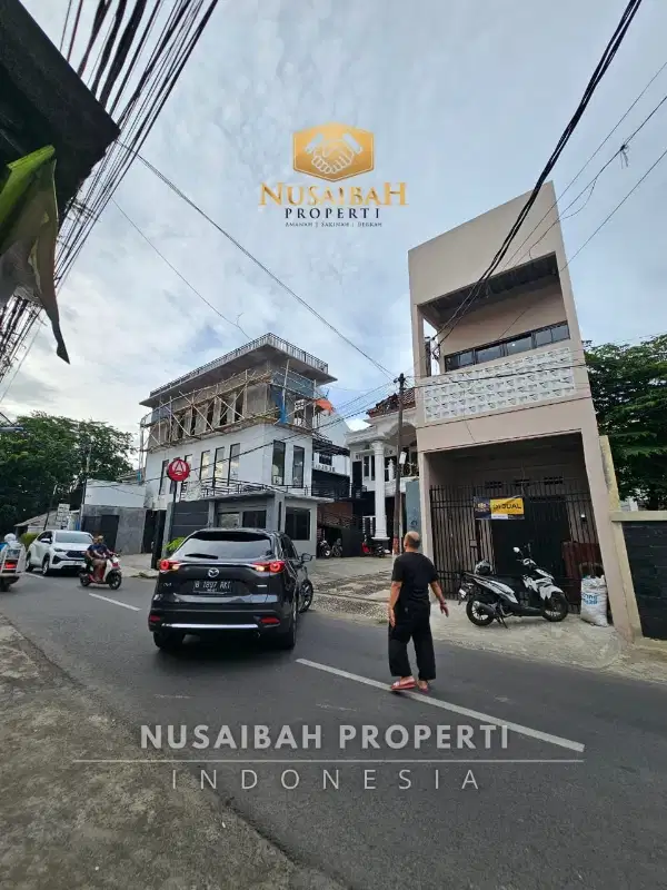 Ruko baru 2 lantai setengah jalur angkot 2 mobil condet jaktim