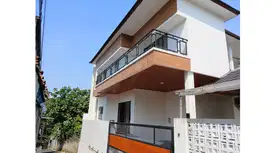 Rumah Mewah Bagus Minimalis 2 lantai Siap Huni di Cirendeu, Tangerang
