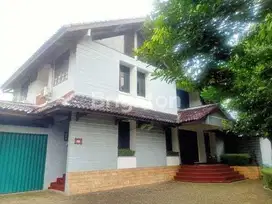 Rumah Luas 1050m untuk Tinggal/Usaha Jl Raya Ceger dekat STAN Bintaro