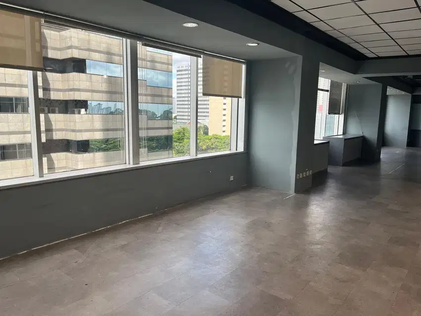 For Rent Kantor 300 M2 Sdh Partisi di Menara Sudirman SCBD, Nego