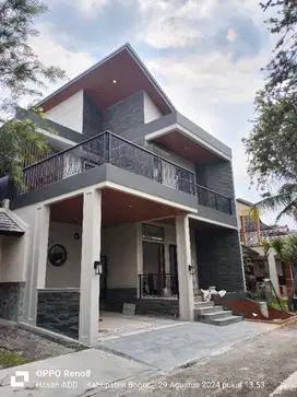 di jual rumah baru siap huni best view depan green. area Sentul city