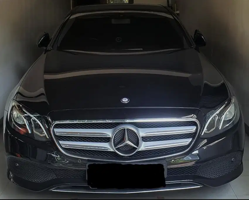 Mercy W213 E250 low km