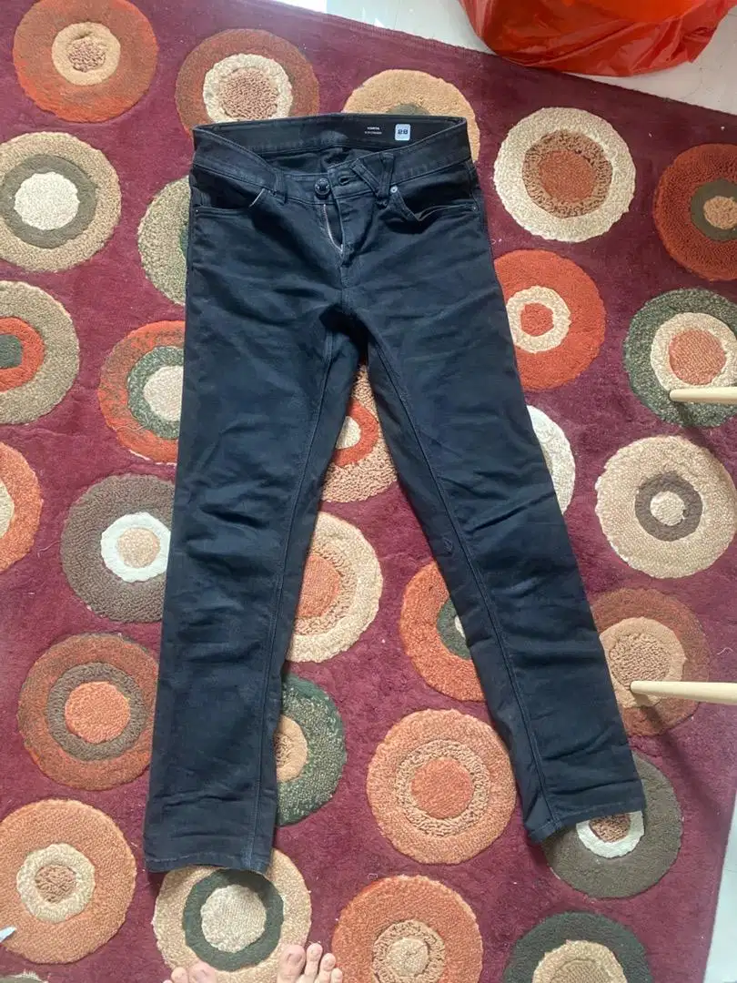 Jeans denim hitam panjang original volcom slim stright size 28