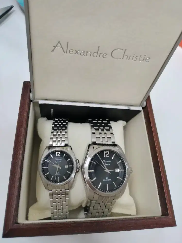 Jam tangan Couple