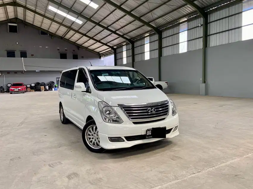 Hyundai H-1 H1 XG 2.4 2012 / 2013 AT Matic, Sangat terawat