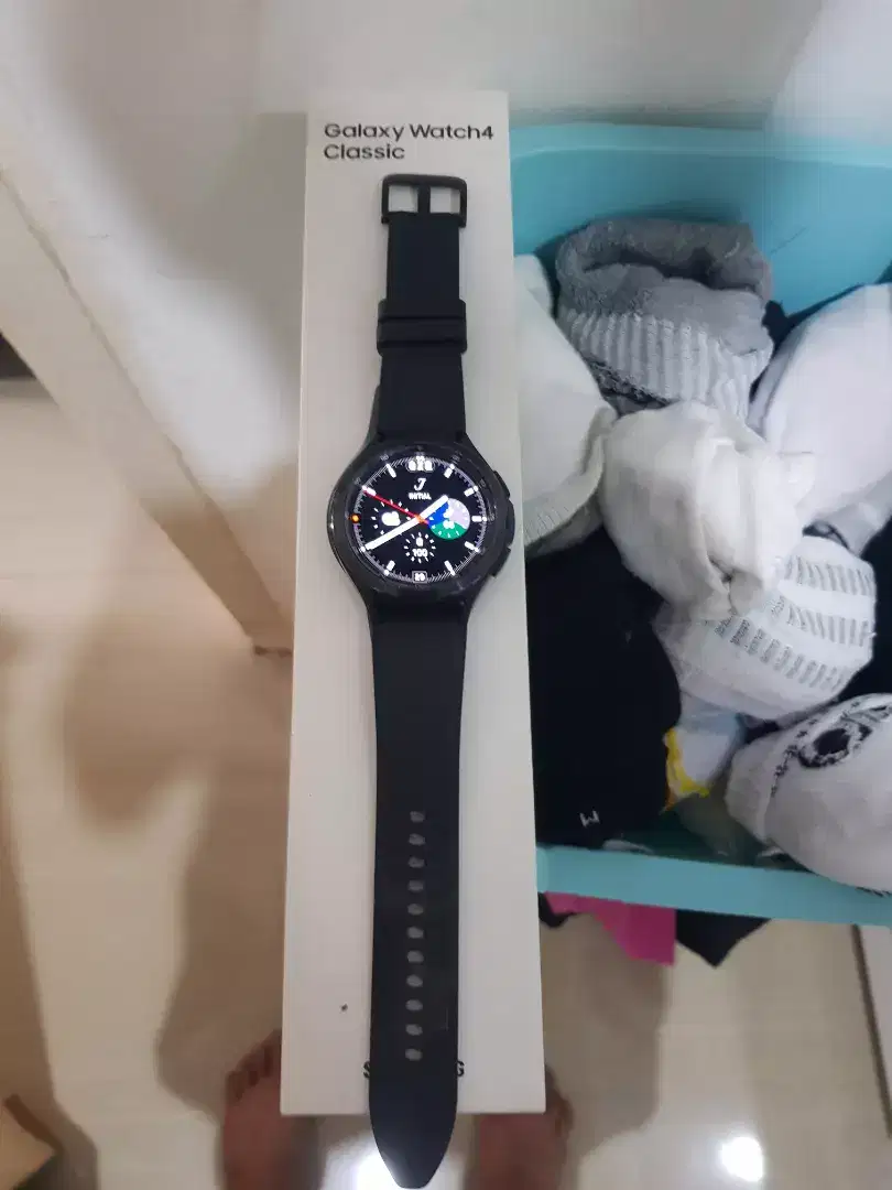 Dijual jam tangan galaxy wact 4 clasic.mulus