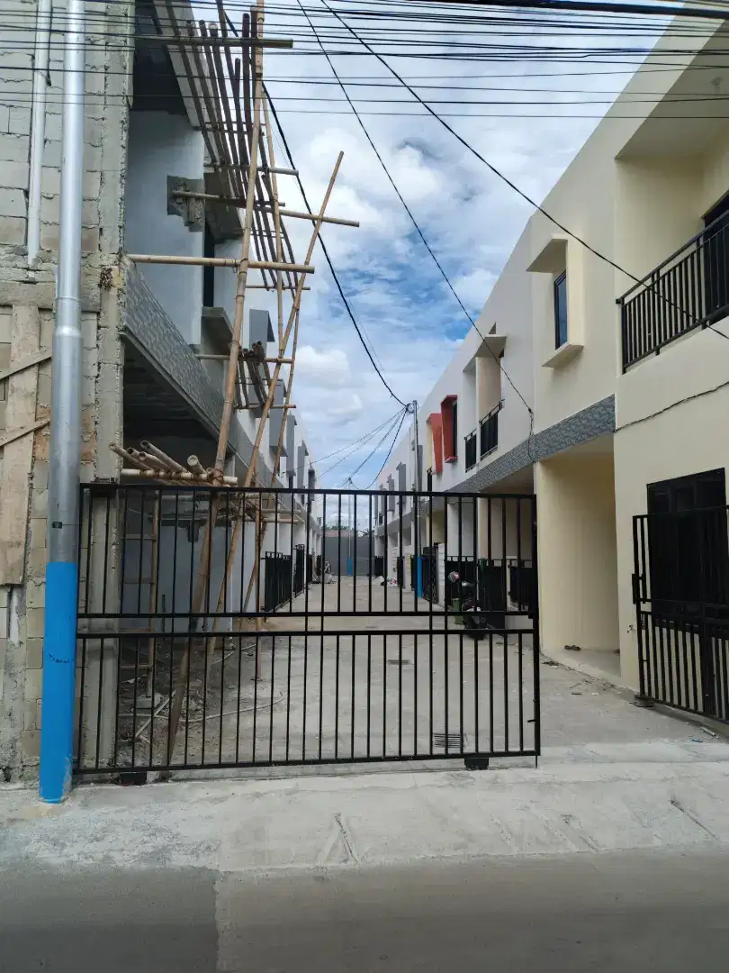 Rumah Dijual 2 LT 90m2 dekat Apartemen Menara Swasana Jaktim