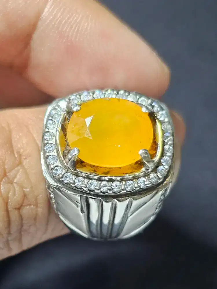 Natural Yellow Sapphire Corondum Ring Perak Memo