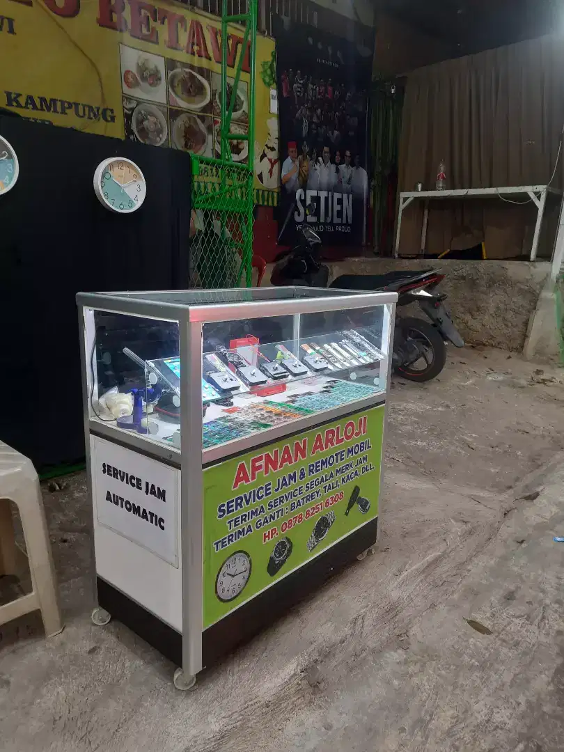 Perlengkapan Usaha Service Jam