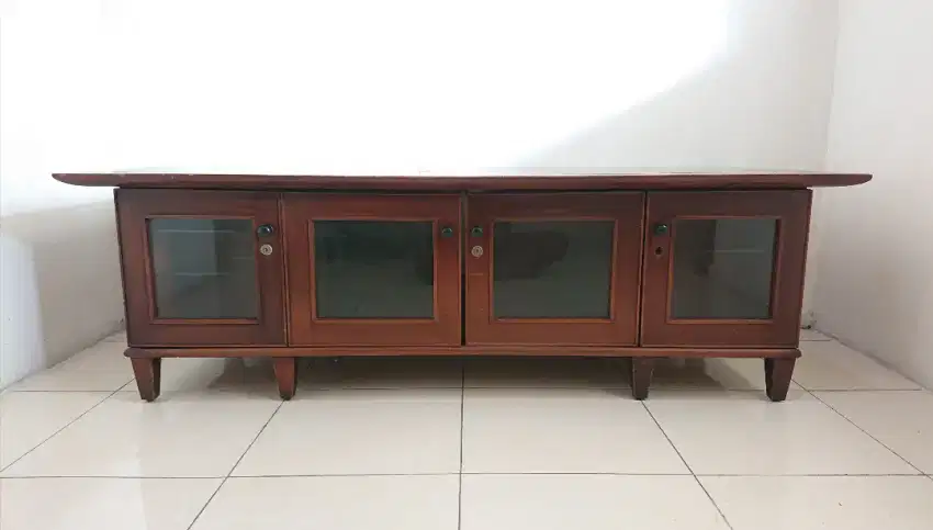 Meja Rak Lemari TV Cabinet Kayu Jati 4 Pintu