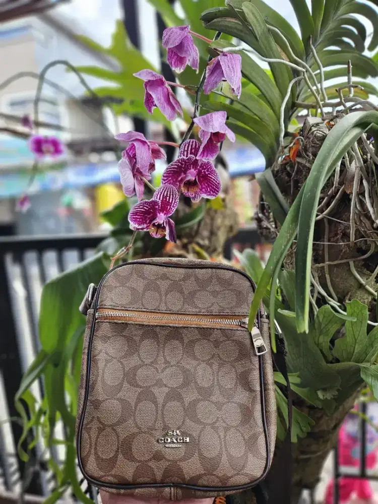 COACH SLING BAG FOR UNISEX