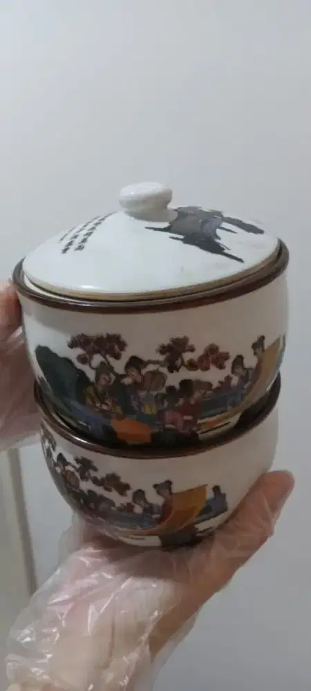 Mangkok keramik sop dan sayur