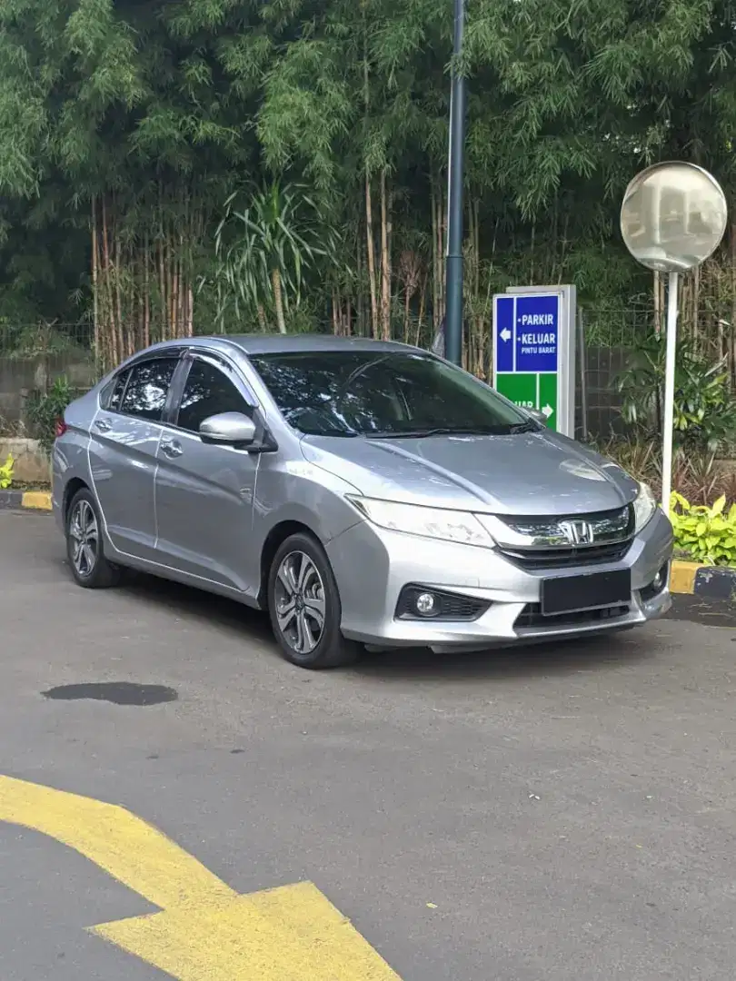 (TDP 5JT) Honda city e rs 2016 at Like new