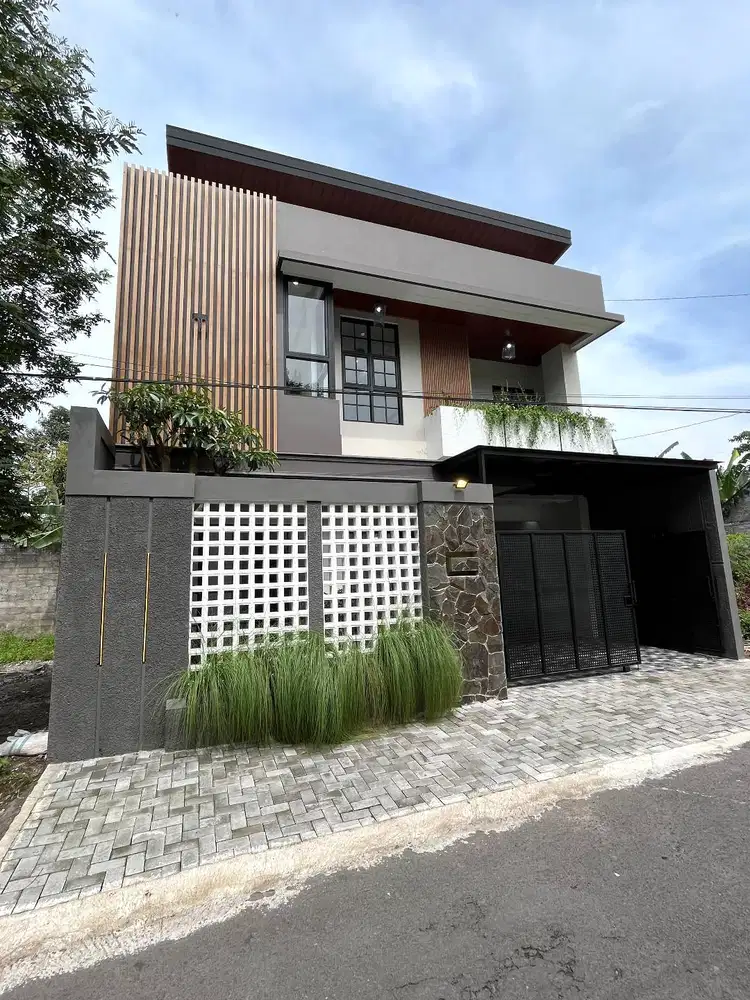 Rumah Baru Desain Elegan di Purwomartani