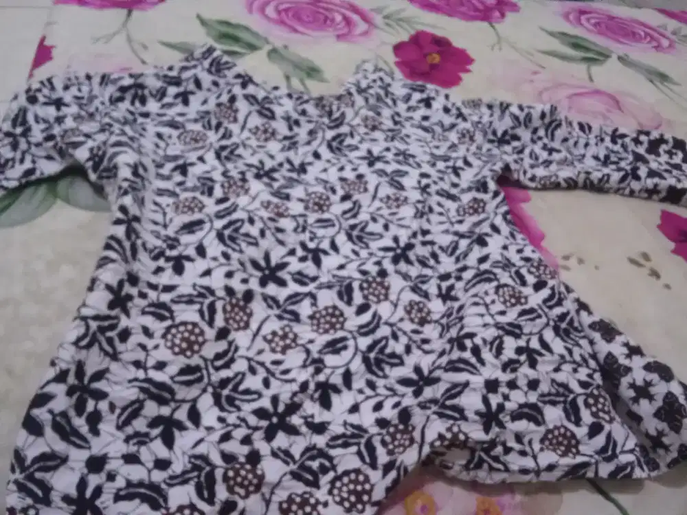 Bju batik tanpa kerah