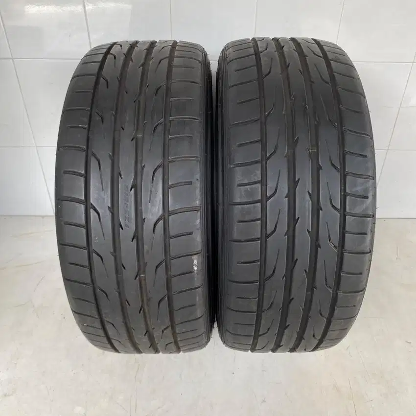 Ring 18 225 40 Dunlop Direzza DZ102 R18 Ban Mobil Bekas