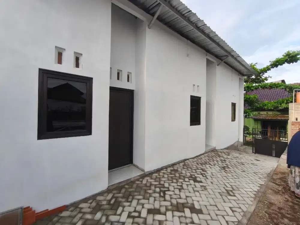 Kos Mas Ares dempel lor ampel sari