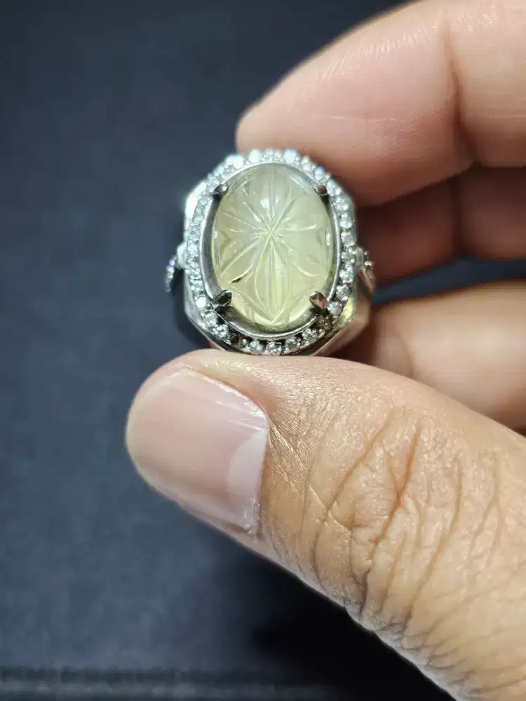 Natural cats eye moonstone carving Ring Perak memo