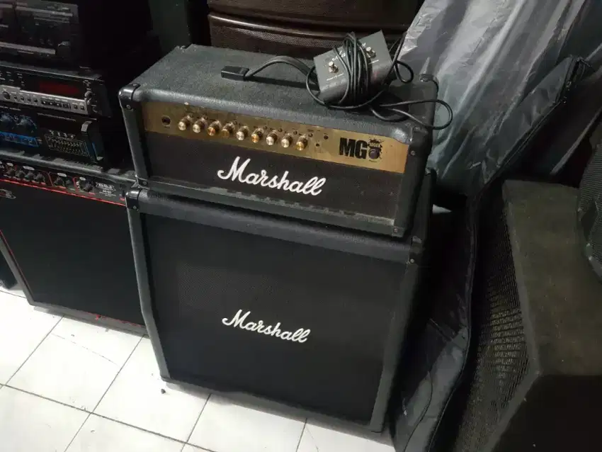 Ampli marshall MG100FX head cabinet lengkap footswitch
