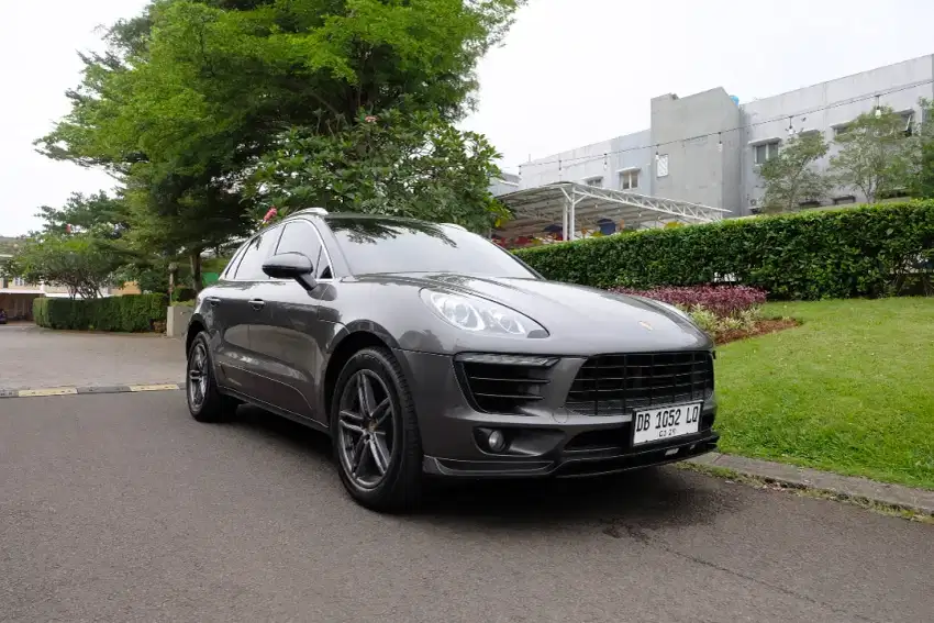 Porsche Macan 2.0L