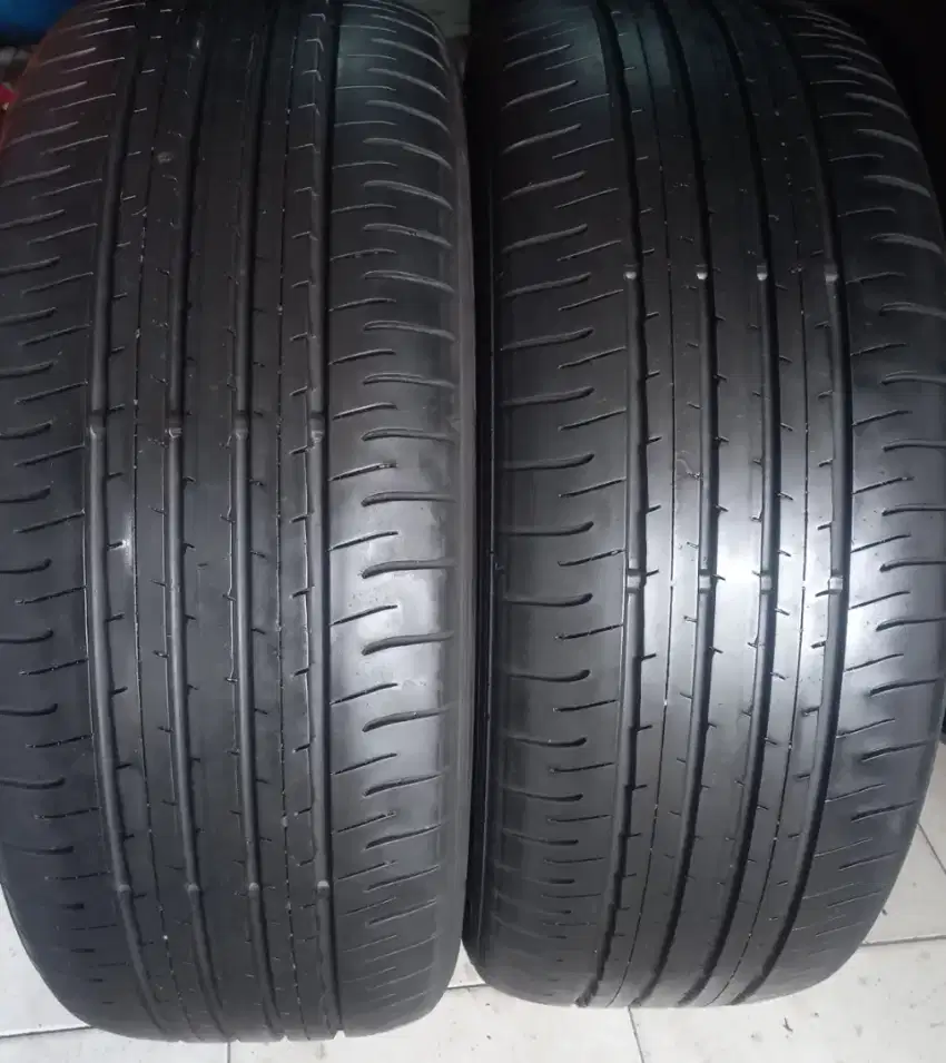 Ban dunlop sp sport maxx 050 ukuran 225/50/18