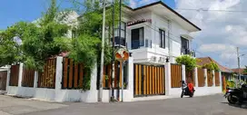 Rumah mewah bagus dalam kota Timoho Yogyakarta