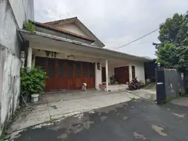 Jual Cepat Rumah tua hitung tanah  Kemang Selatan Harga Dibawah Njop