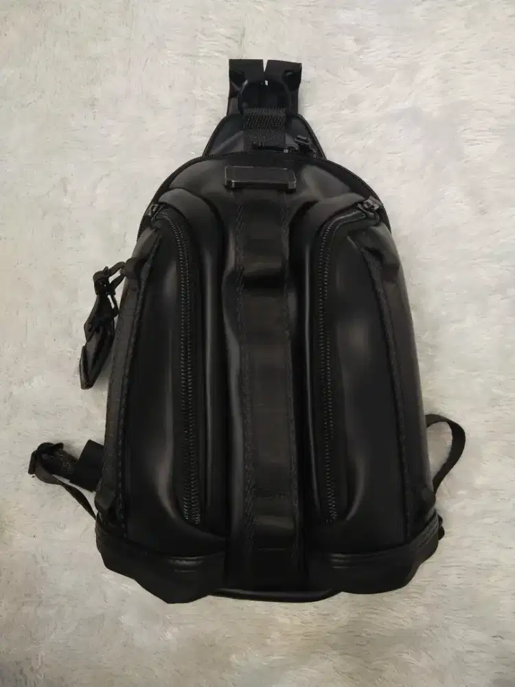 Luxury TUMI leather backpack sangat baguss dan mewah banget