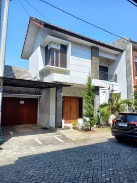 Dijual Rumah Cantik Dalam Cluster di Jl Kaliurang Km 8,5 Sleman, Yogya