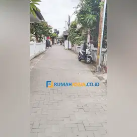 dijual cepat rumah daerah jln magelang dalam ringroad dekat JCM