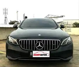 Mercedes Benz E250 W213 AVG Tahun 2016 Matic Hitam