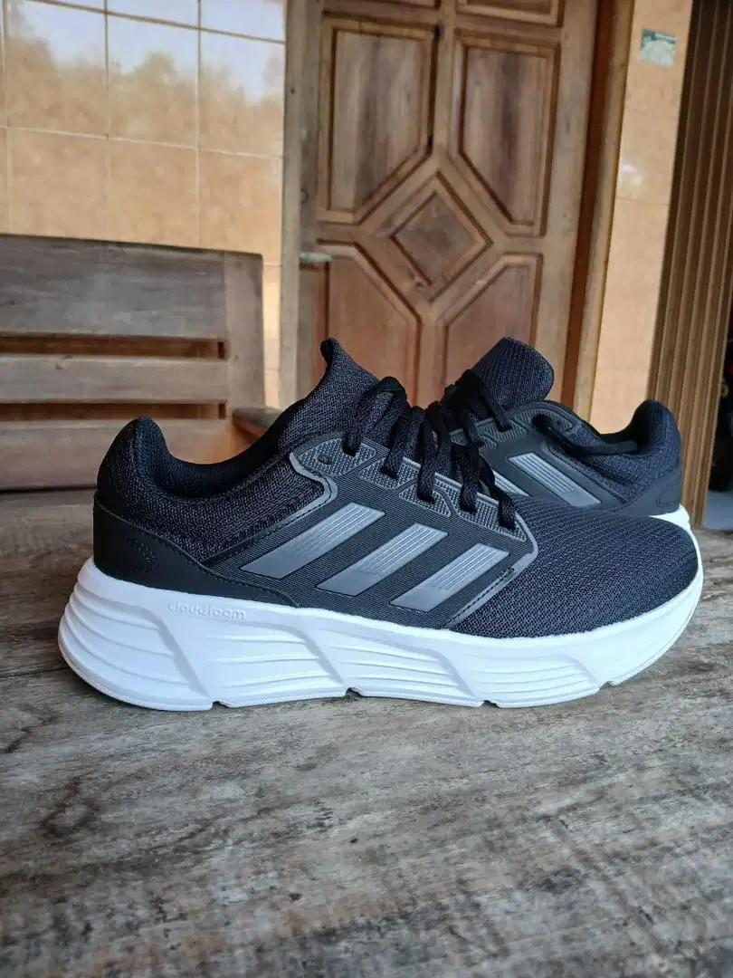 Adidas galaxy 6 running shoes hitam black orisinil resmi indo