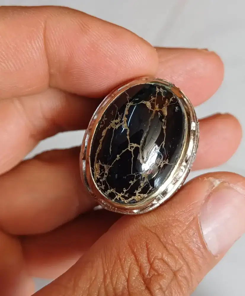 Natural.pirus hitam lokal