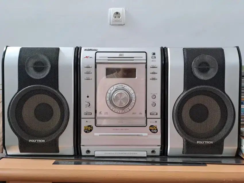 Barang antik Compo Hifi Excel Polytron Speaker DVD MP3