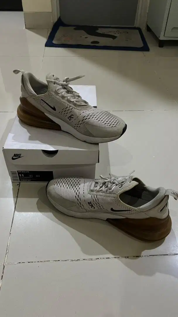 Nike Air Max 270 us 11 Rare Colourway