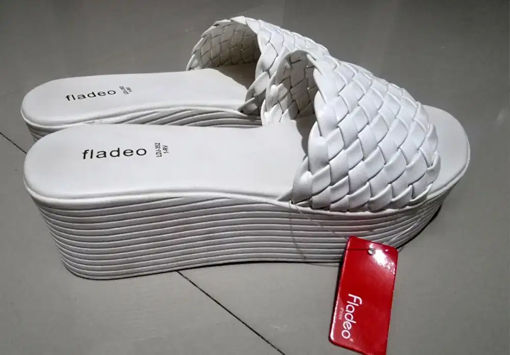 Fladeo sandal wanita 40 putih