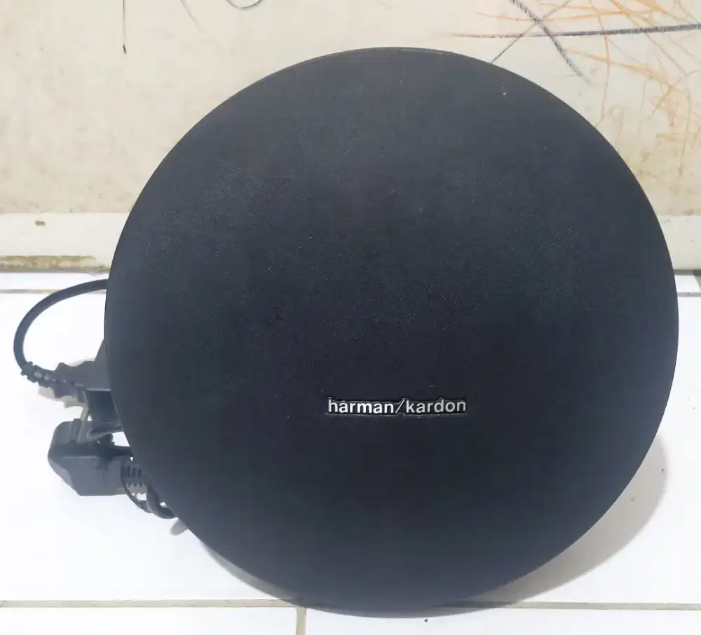 Harman Kardon Onyx 4 studio bekas