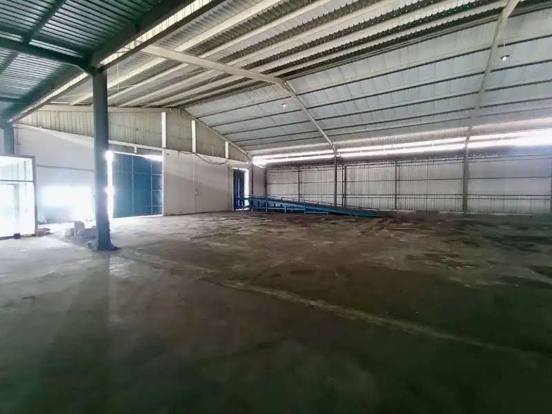 DISEWAKAN GUDANG BESAR MARGOMULYO LOADING DOCK