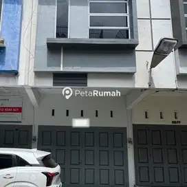 DIJUAL TOWNHOUSE KOMPLEK ADAM MALIK TOWNHOUSE (RONNY)