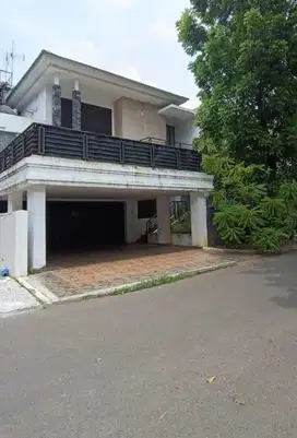 Dijual Cepat Rumah Mahogani 3 Lt samping Trans Studio Mall Cibubur