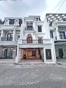 RUMAH BARU MEWAH AKSES 2MOBIL LEBAR DJ JAKARTA SELATAN JAGAKARS