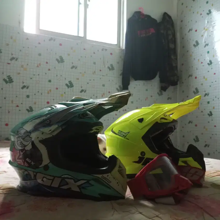 helm cross JPX & GIX