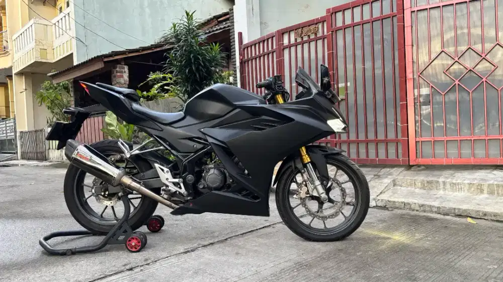 CBR 150R 2021 FULL BLACK
