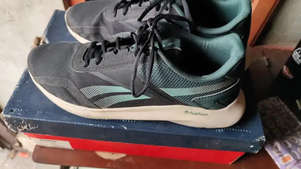 Sepatu Running Reebok