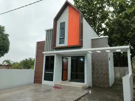 Rumah scandinavian lantai dua mezzanine diutara uii jl kaliurang km 15