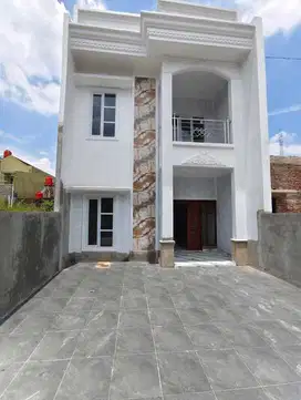 Rumah BAru Klasik Modern Halaman Luas di Cisaranten Arcamanik Bandung