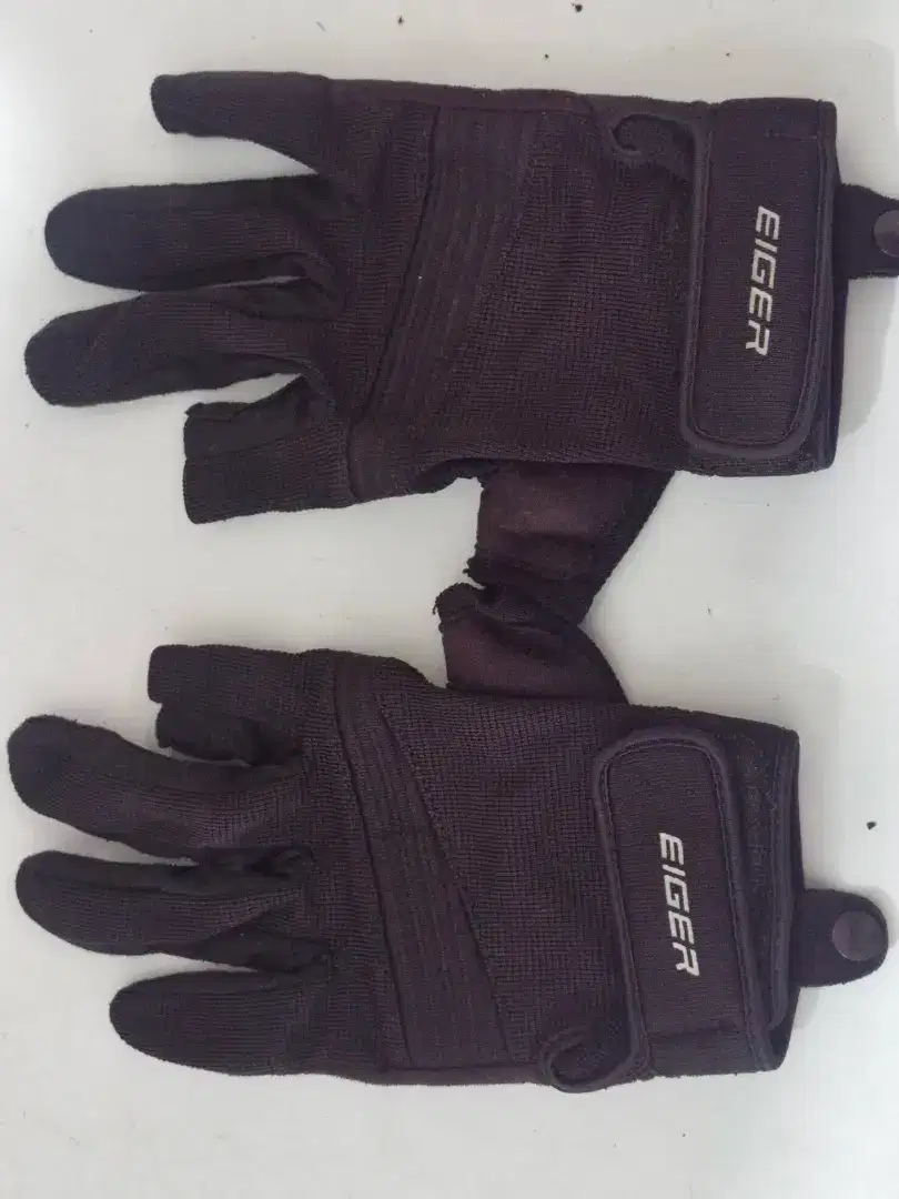 Preloved sarung tangan motor eiger