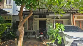 RUMAH ASRI 2 MENIT KE LIVING WORLD GRANDWISATA