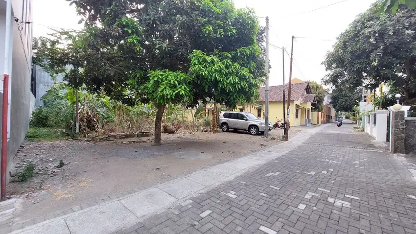 Tanah Pekarangan SHM Seturan dekat Kampus UII Ekonomi Condong Catur
