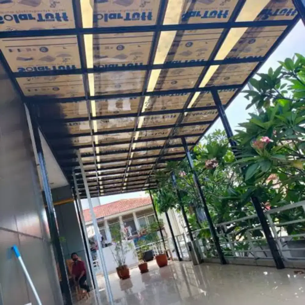 Kanopi minimalis kisi kisi atap kaca